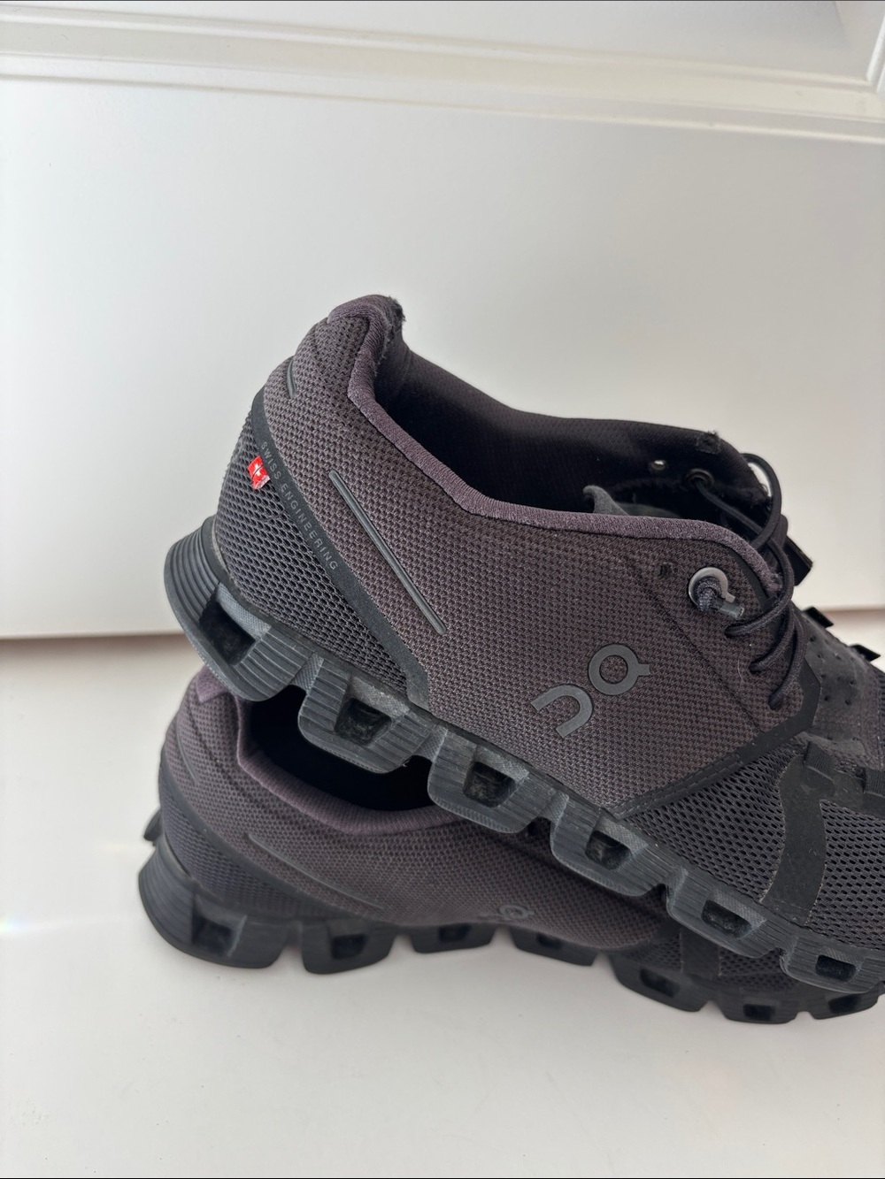 On Cloud 5 Black Running Walking Sneakers Shoes Women’s Size 8